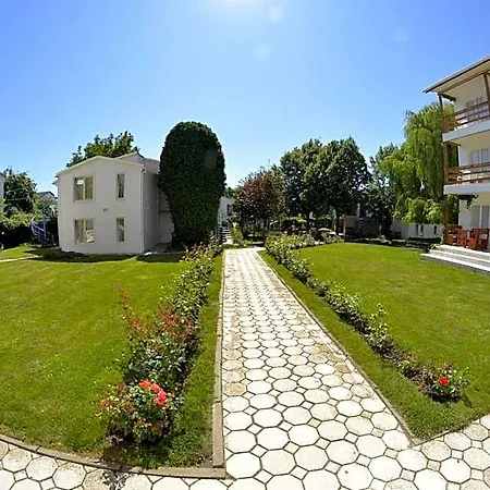 Complex Credo Hotel *